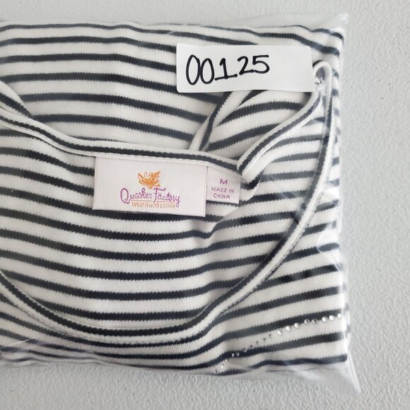 Quacker Factory Womens Sequin Bee Embroidered Black Striped Blouse Size M Summer - Picture 9 of 9